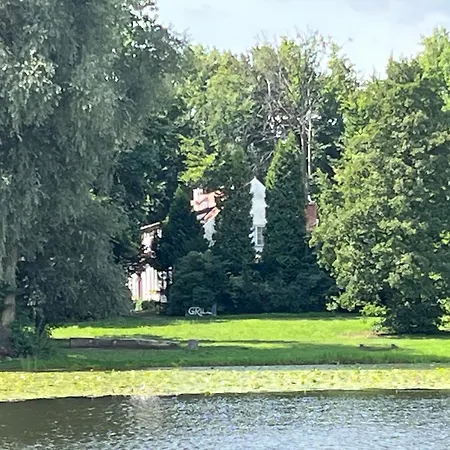Dedek Park - Historyczny Dworek W Pieknym Parku Skaryszewskim Obok Stadionu Narodowego-2